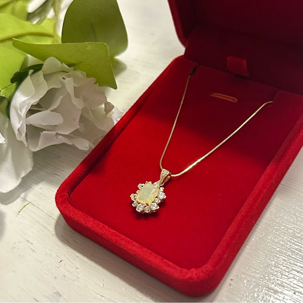 Opal Sterling silver necklace